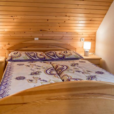 Apartments Stros بوينج المظهر الخارجي الصورة